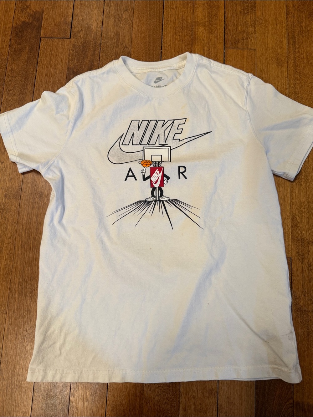 Nike White Graphic Basketball Logo T-Shirt